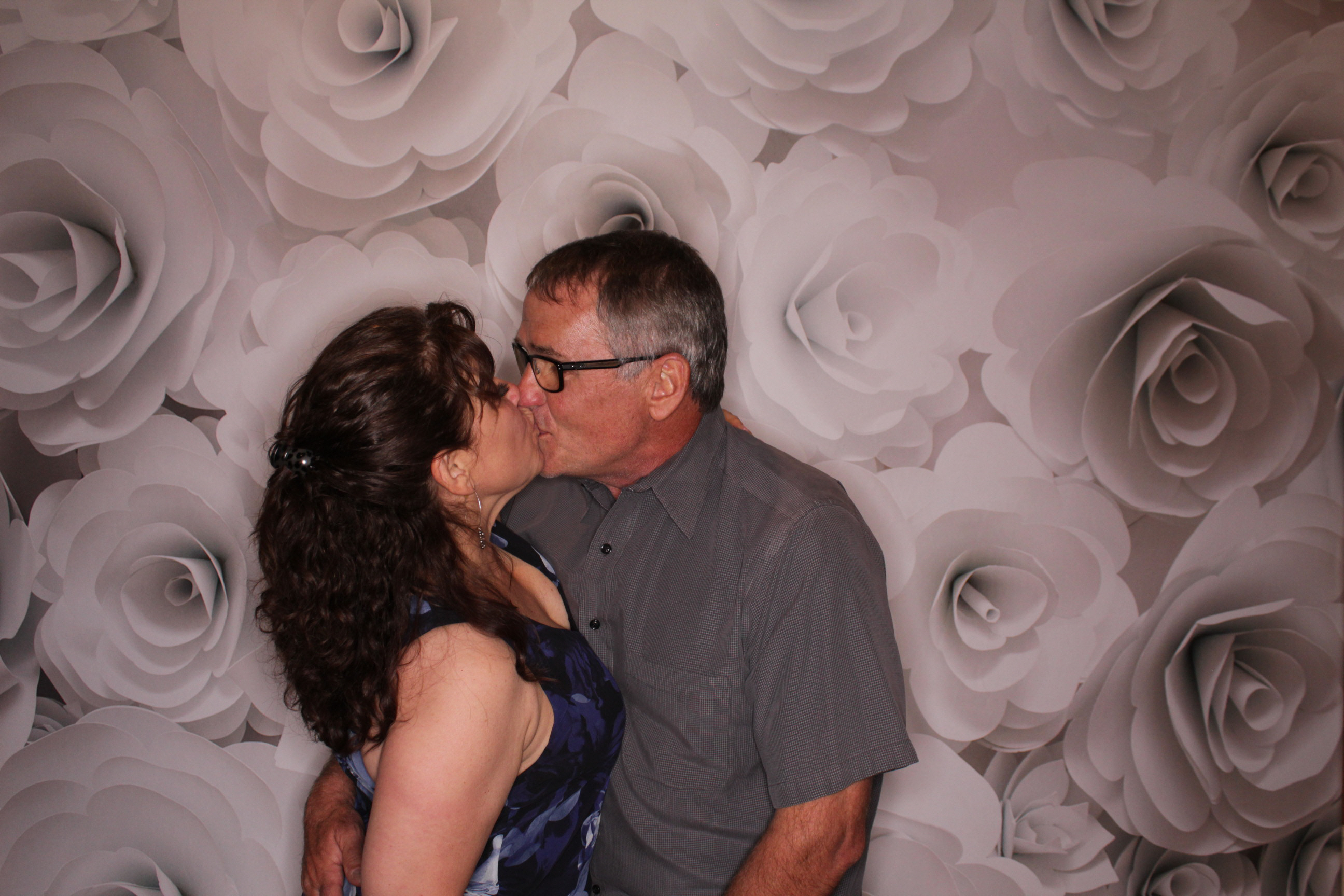 Danni and Brock’s Wedding | View more photos from the event at gallery.photoboothbillings.com/u/PhotoBoothBillings/Danni-and-Brock’s-Wedding